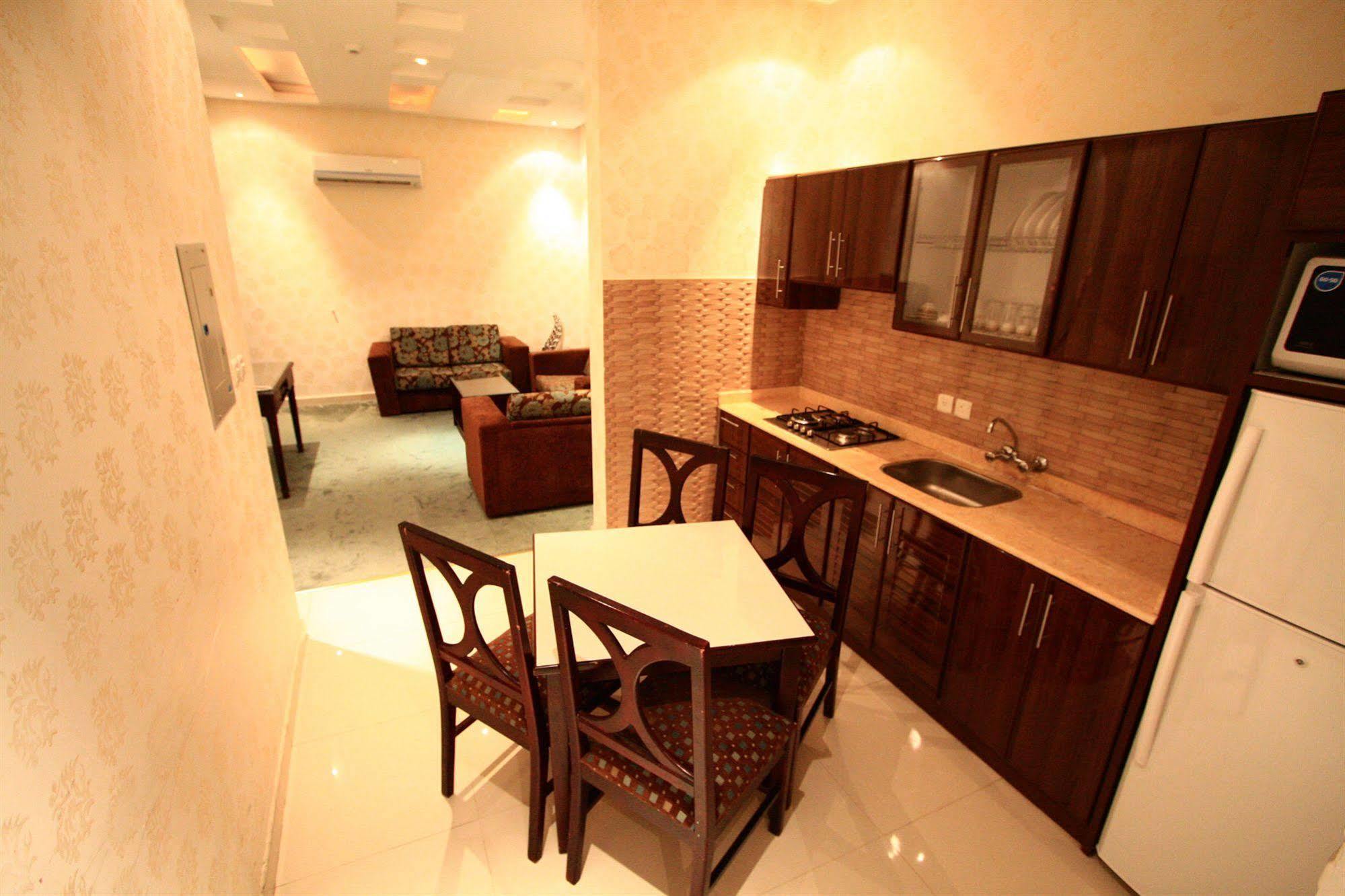 Rest Night Hotel Suites- Al Falah Эр-Рияд Экстерьер фото